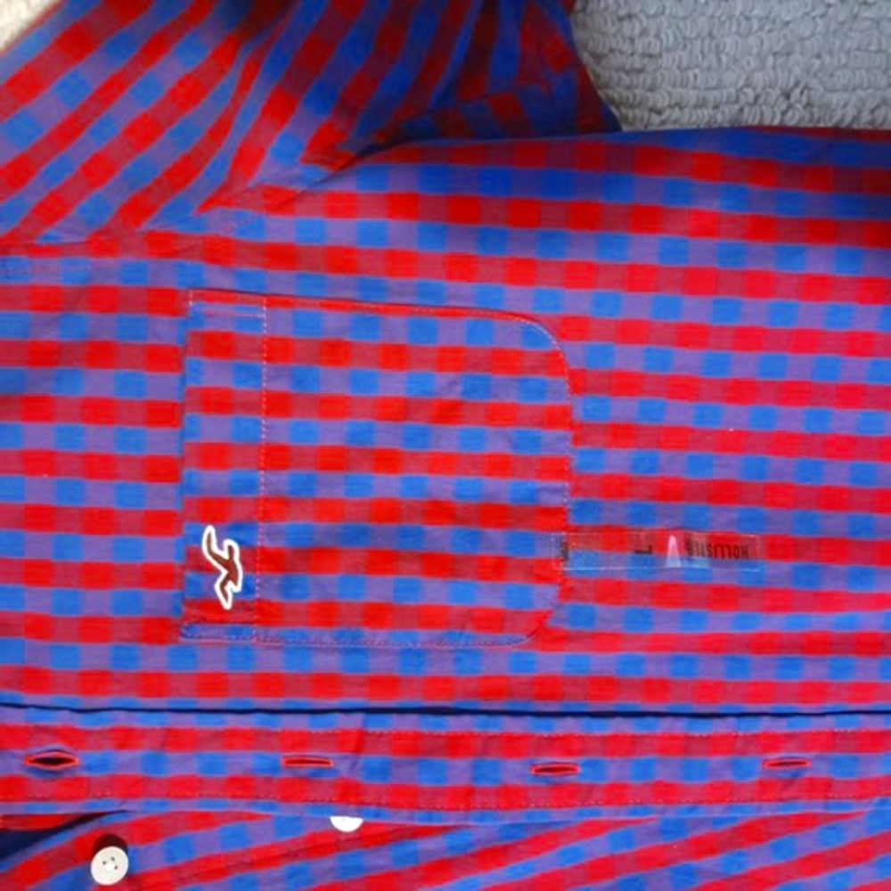 Hollister button down - Picture 3 of 5